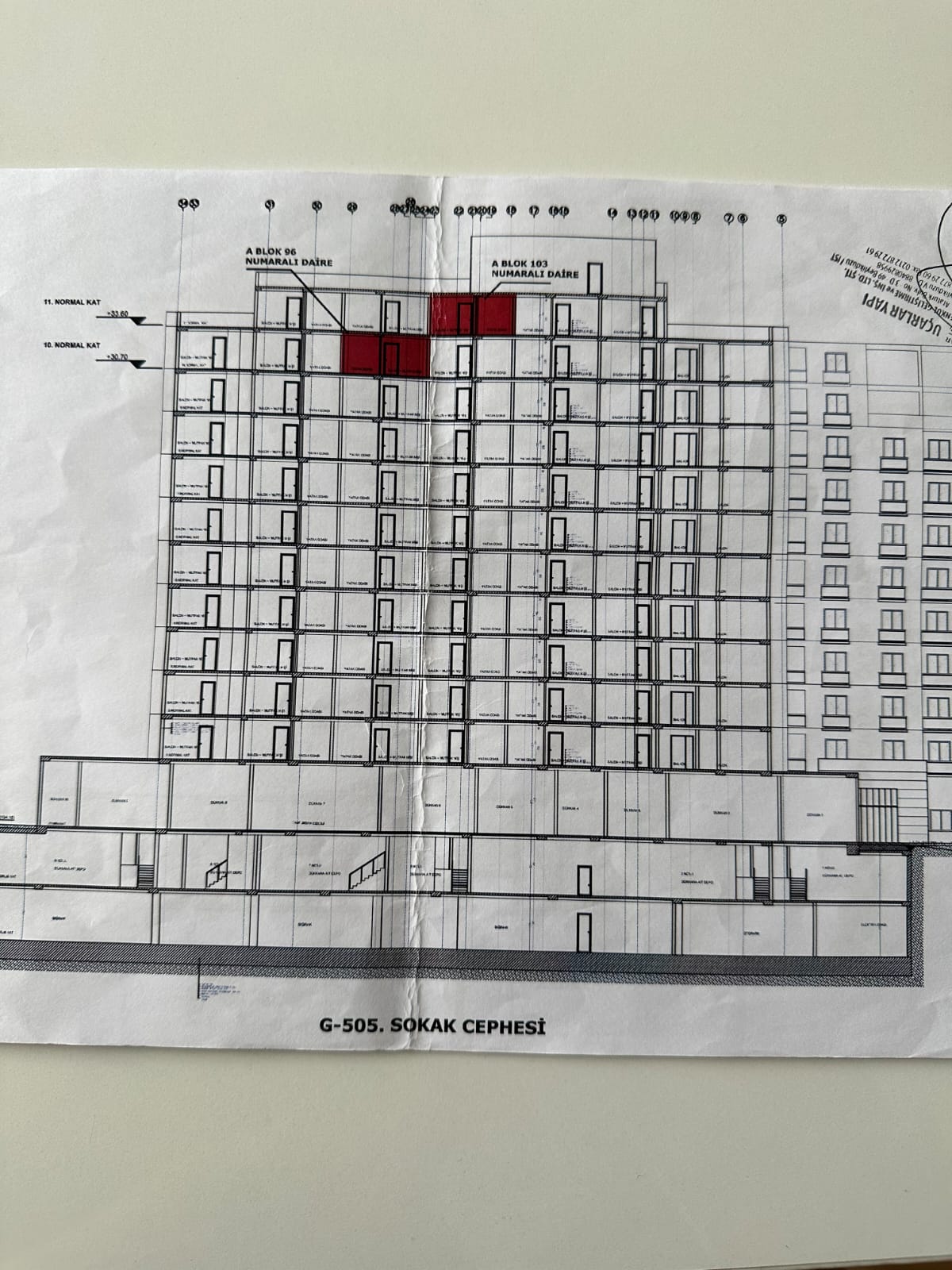 ESENYURT BARBOROS HAYRETTİN DE METROBÜSE YÜRÜME MESAFESİ 10.KAT 1+1 65 M² SATILIK DAİRE 